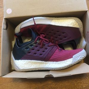 Adidas basketball shoes. Adidas harden vol2